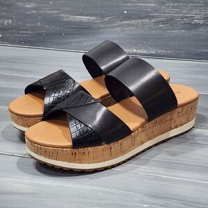 Baretraps Whitlie Sandals Size 10 Black Faux Leather‎ Cork Platform Wedge Comfy